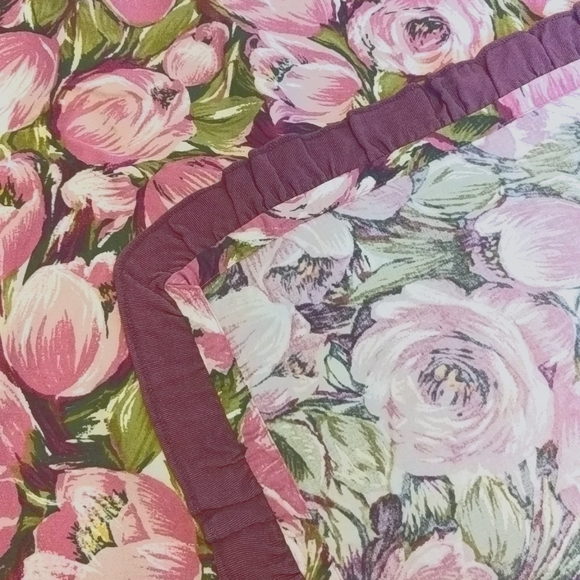 Tablecloth - Picture 4 of 5